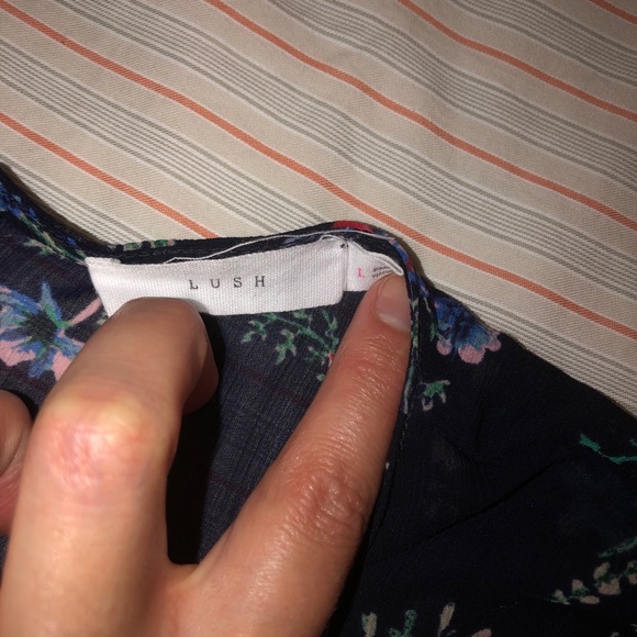 LUSH Sheer Floral Blouse, L - Picture 3 of 5